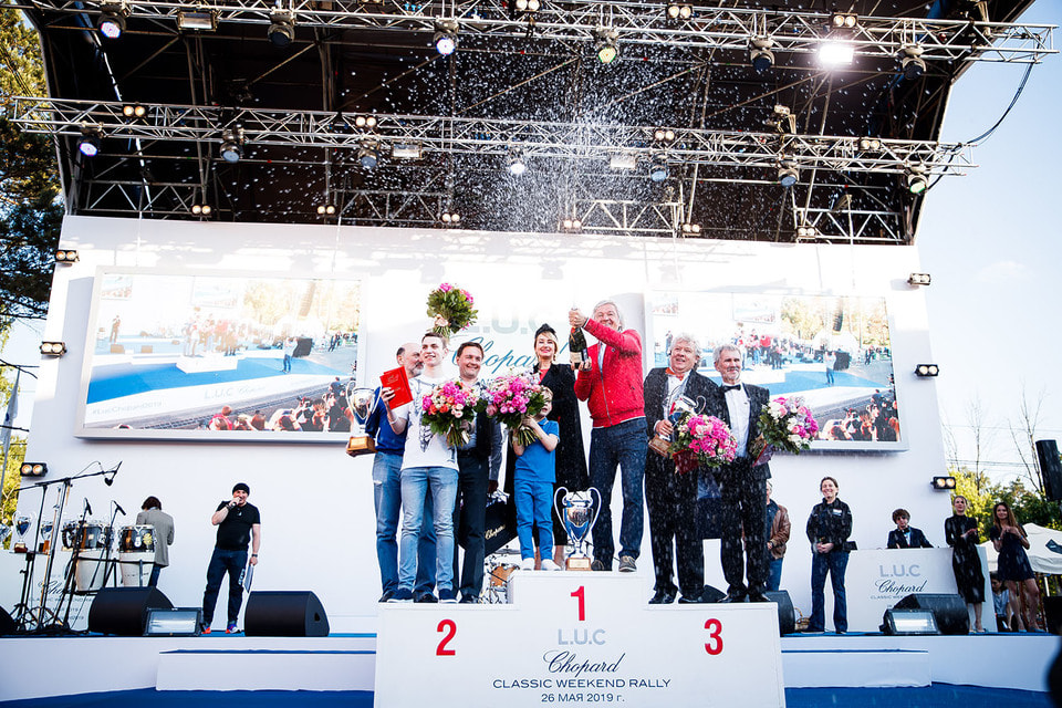 Победители L.U.C Chopard Classic Weekend Rally в зачете «Ветеран» (автомобили, выпущенные до 31 декабря 1945 г. включительно): первое место – Андрей и Татьяна Паньковские на Alfa Romeo RL SS 1925 года; второе место – Михаил Опенгейм и Кирилл Евстафьев на Renault EF 1914 года; третье место – Владимир Попов и Сергей Ушанов на Rolls-Royce Phantom 1 1929 года