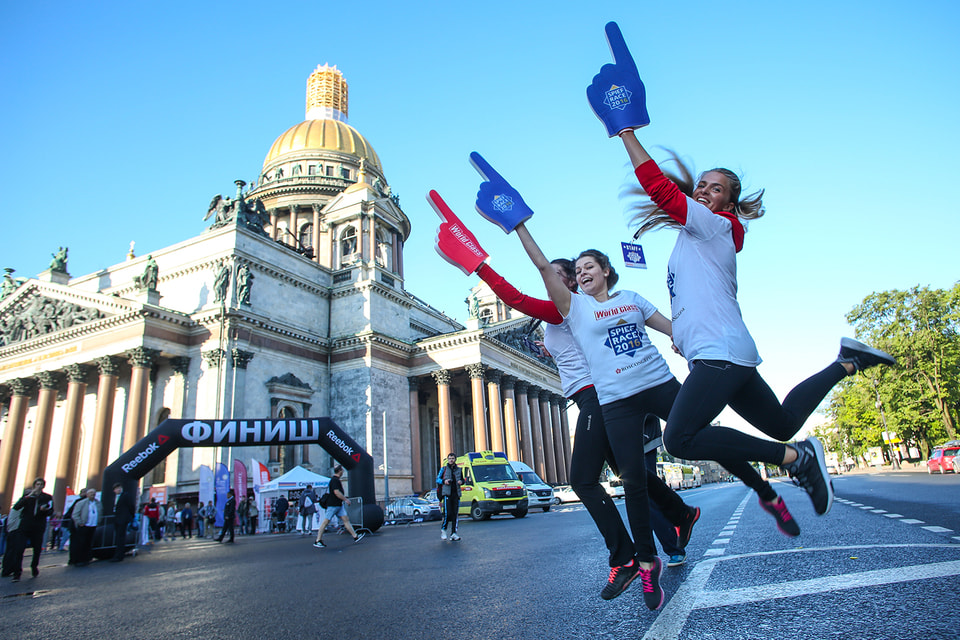 Впервые забег «SPIEF Race» проводился в 2016 году. В нем приняли участие около 300 человек