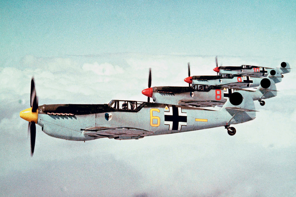 Во время воздушной битвы за Англию истребители Мессершмитта взяли верх не только над устаревшими, но и над новейшими военными британскими самолетами