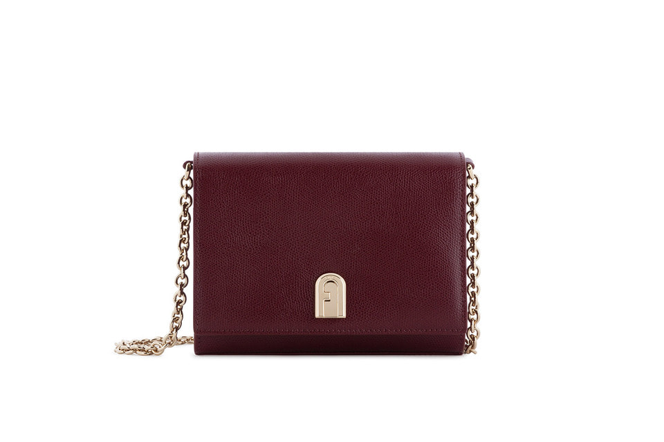 Модель Furla 1927 с новым «арочным» логотипом