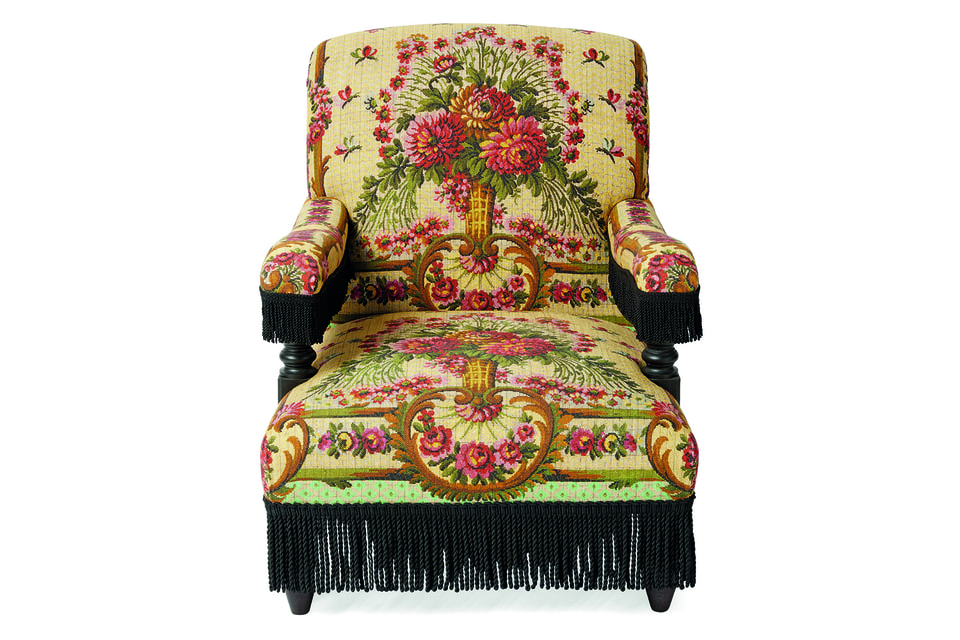 Старомодность и эклектика в стиле мебели сочетается в коллекции Gucci Decor с удобством и высочайшем качеством