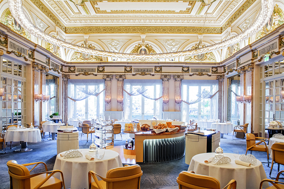 Интерьер ресторана Louis XV в Монако
