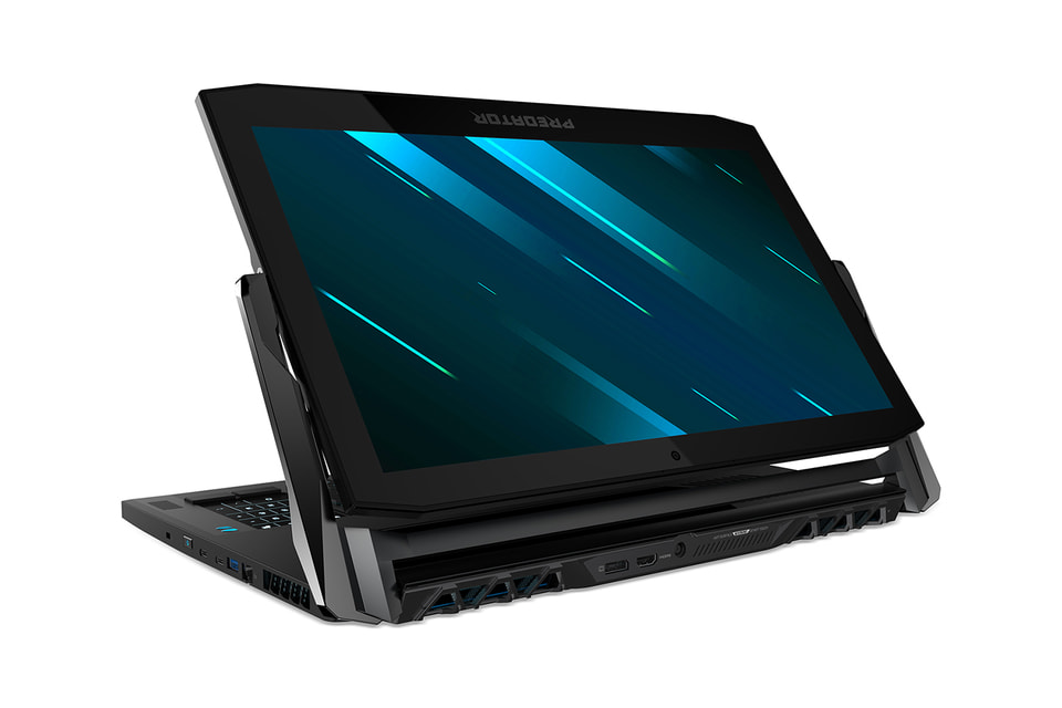 17-дюймовая Triton 900 — это не просто ноутбук, а целый комбайн
