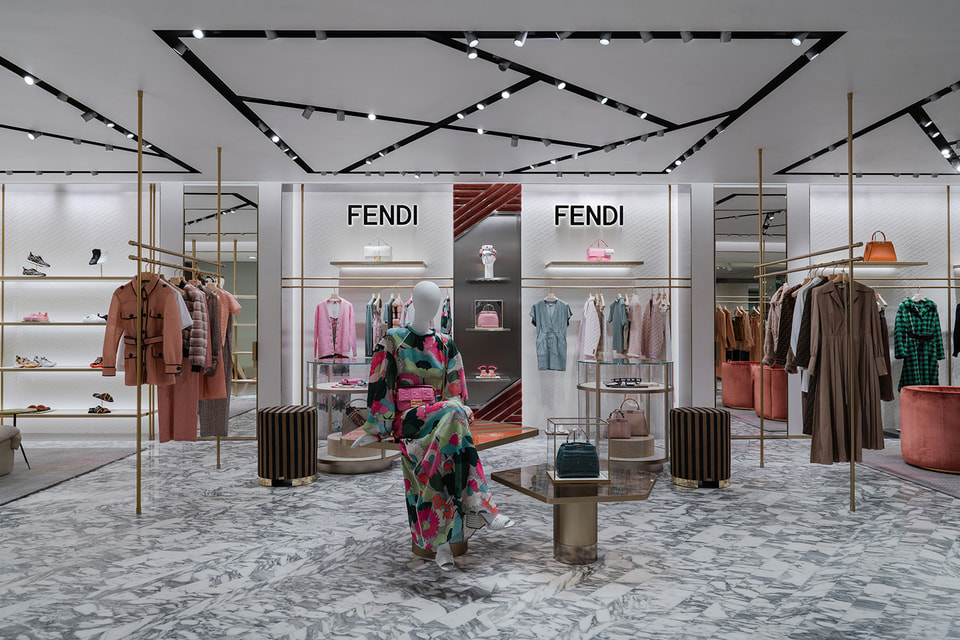 Пространство нового бутика Fendi в ЦУМе