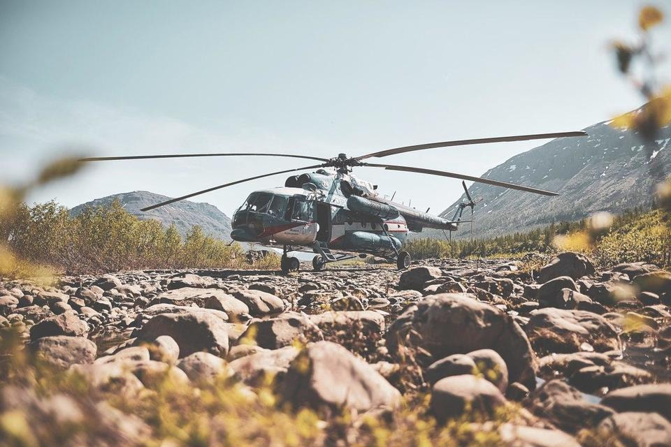 В программу Енисейской экспедиции «Водоход. Люкс» входит вертолетная экскурсия на плато Путорана