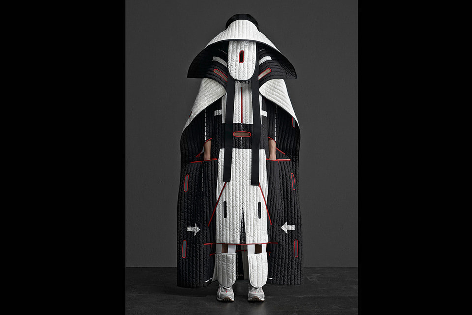 Помимо одежды Moncler теперь будет выпускать и парфюм