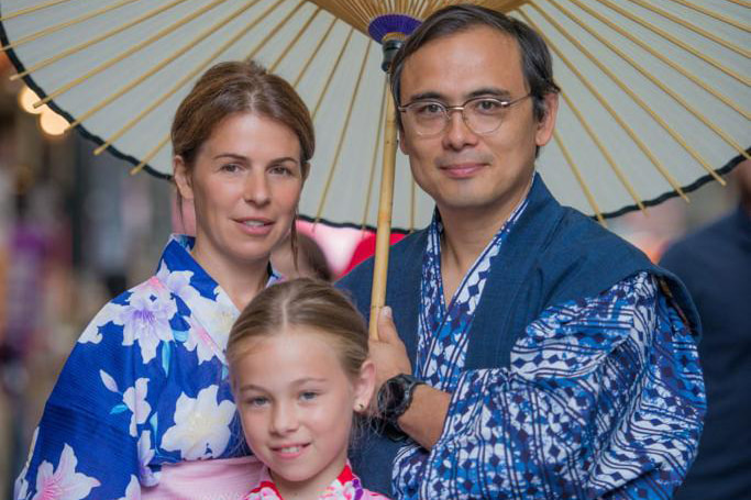 Сергей Солонин,исполнительный председатель совета директоров группы Qiwi, с супругой и дочерью