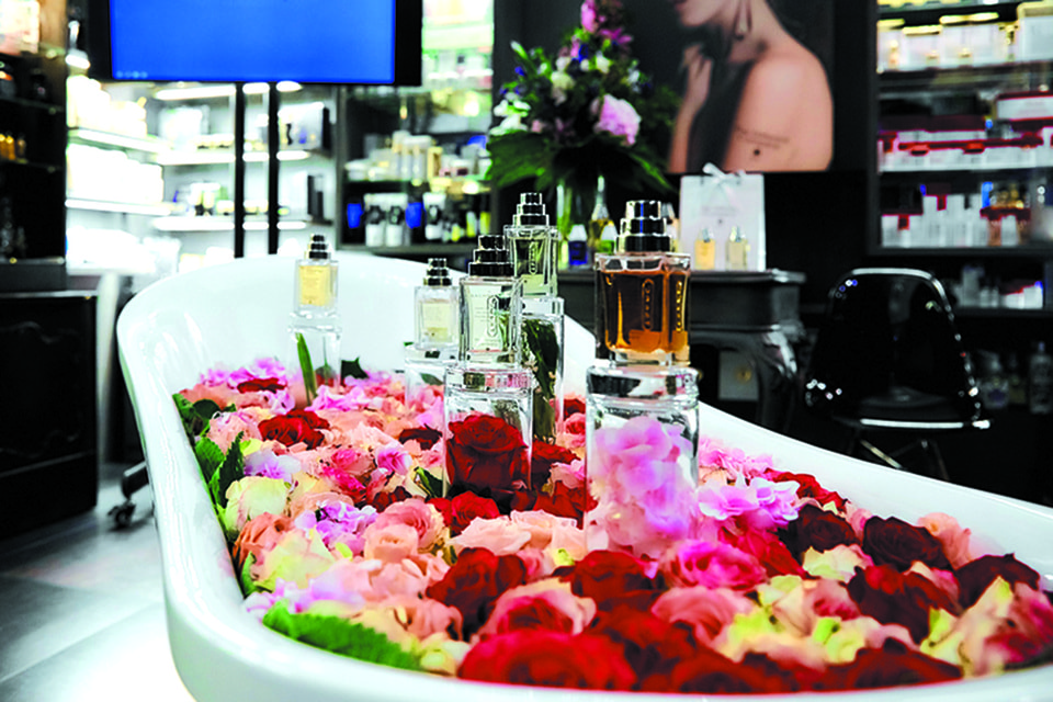 Ванна с цветами и ароматами в Rivoli Perfumery