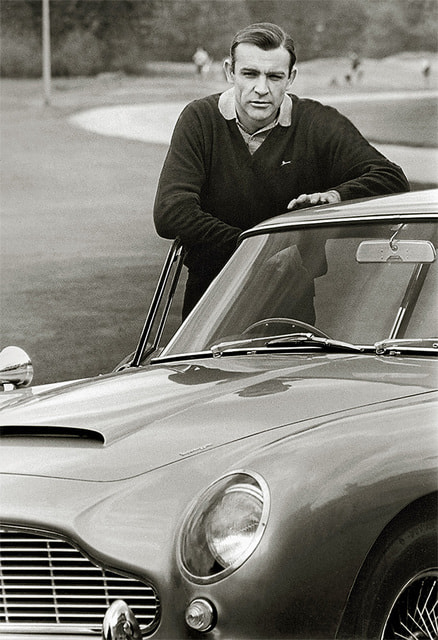 Актер Шон Коннери, один из лучших Бондов, и его Aston Martin DB5
