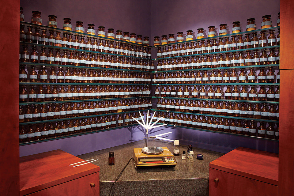 В коллекции Осмотеки более 4000 парфюмов