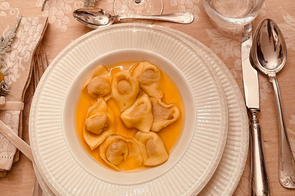 Каплун — специально откормленный на мясо петух
