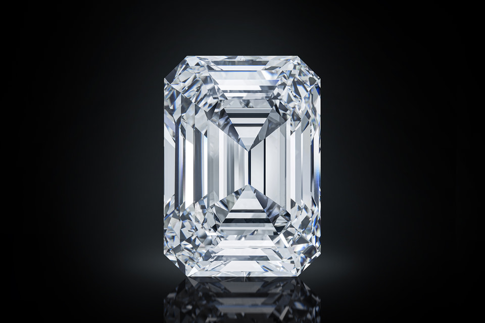 Эстимейт этого безупречного бесцветного бриллианта  составляет $12 000 000 – 18 000 000