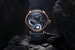 Сюжетом для лимитированных часов Jaquet Droz Petite Heure Minute «Dragon» художник Джон Хау выбрал изображение мифического дракона
