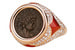 Перстень из коллекции Monete от Bvlgari с древнеримской монетой и сегодня выглядит как символ власти