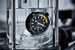 Как и все дайверские часы, Louis Vuitton Tambour Street Diver имеют поворотную шкалу для контроля продолжительности погружения