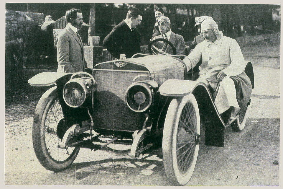 Король Испании Альфонсо XIII и названная в его честь модель Hispano Suiza