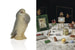 Модель голубя из халцедона (£50 000–70 000) изначально происходит из коллекции Леди Джульетт Дафф (1881-1965), которая была дочерью 4-го графа Лонсдейла, другом Сергея Дягилева и покровительницей его «Русского балета»