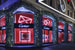 CartierНесмотря на временное закрытие здания флагманского московского бутика на Петровке, Дом Cartier украсил витрины к предстоящим праздникам. Красные коробочки и белые конверты с узнаваемой печатью оживляют экстерьер здания.