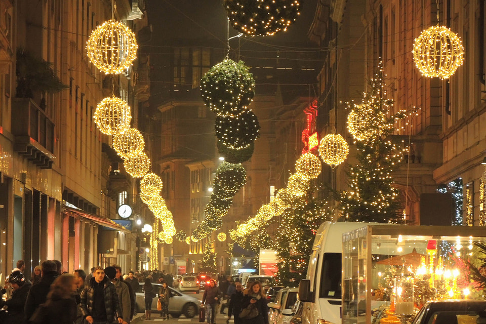 Милан расходует максимальный объем энергии на рождественское освещение
