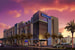 Springhill Suites Anaheim Resort, Калифорния, США Расположенный рядом с американским «Диснейлендом» комфортабельный отель предлагает отдых для всей семьи, включая ее четвероногих представителей. Сотрудники гостиницы обещают ее постояльцам веселый отдых, который, по их словам, придется по вкусу и животным.