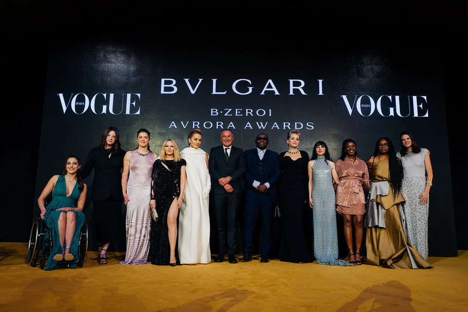 Известные женщины-члены жюри Bvlgari B.zero1 Avrora Awards и номинантки премии вместе с Жаном-Кристофом Бабеном, генеральным директором Bvlgari