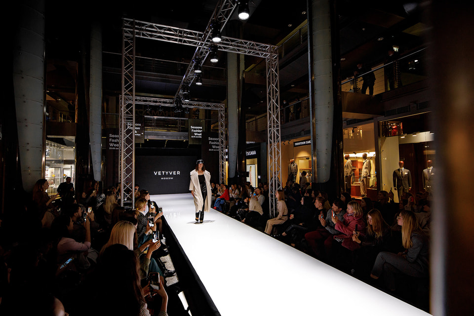 Модные показы Seasons Fashion Week в нынешнем году приурочены к десятилетию Торговой галереи Seasons