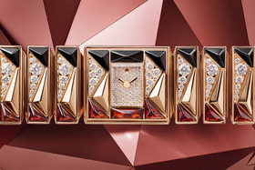 Часы в виде браслета Cartier Libre созданы под влиянием украшения 1930-х годов, принадлежавшего богатой наследнице Глории Свенсон