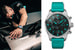Часы Pilot’s Watch Chronograph 41Edition «Mercedes-AMG Petronas Formula One Team» выполнены в ярко-зеленом фирменном цвете команды Petronas