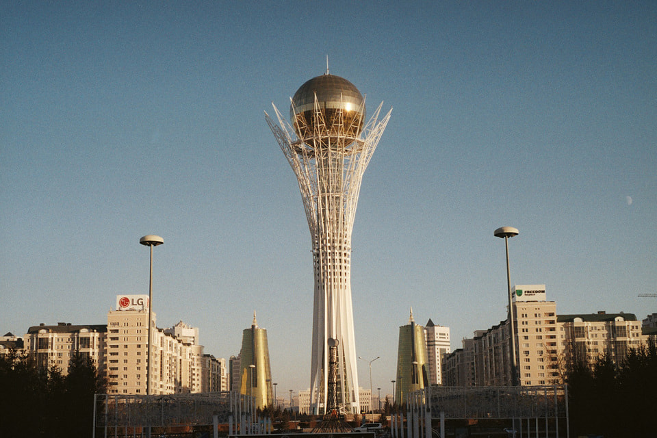 В 1999 году столица Казахстана город Астана (ныне Нур-Султан) по решению ЮНЕСКО получил звание «город мира».