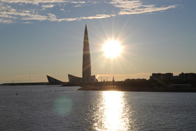 «Лахта Центр», общественно-деловой центр на берегу Финского залива, соседствует с зоной отдыха петербуржцев