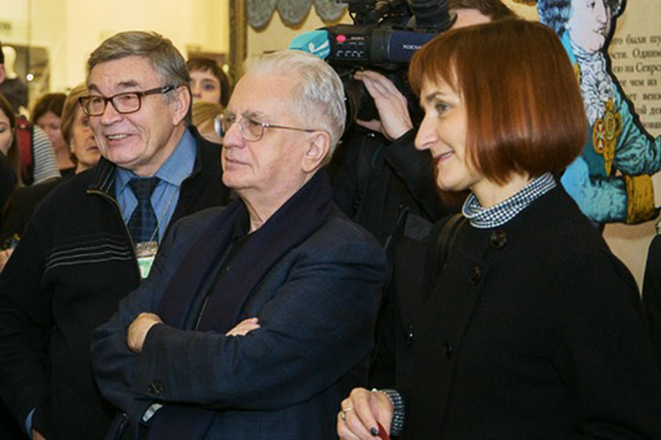 Михаил Борисович Пиотровский, генеральный директор Государственного Эрмитажа, с коллегами