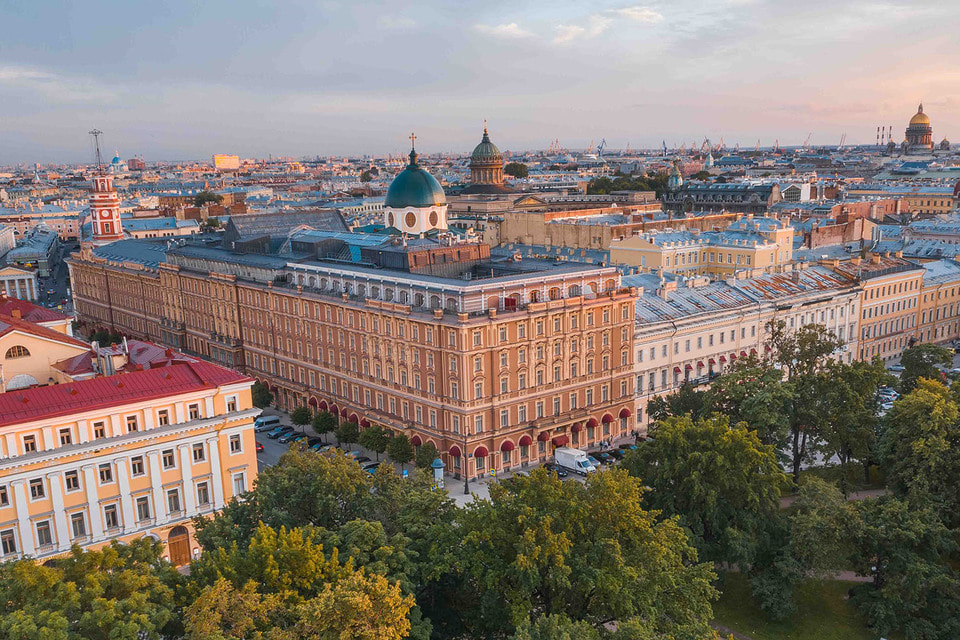 «Гранд Отель Европа» – старейший российский отель класса «люкс»