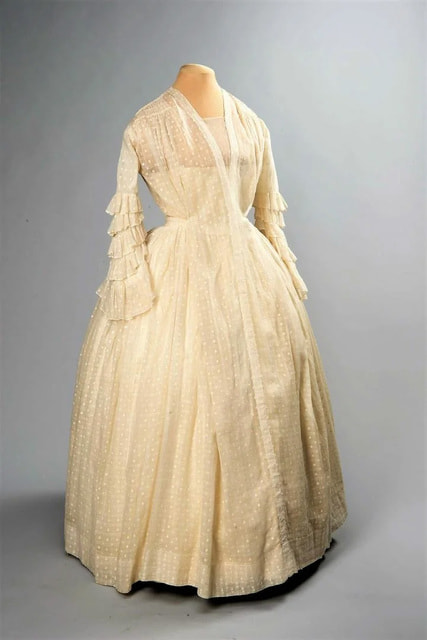 Платье утреннее (неглиже) княгини Татьяны Юсуповой. Кисея, около 1856 года