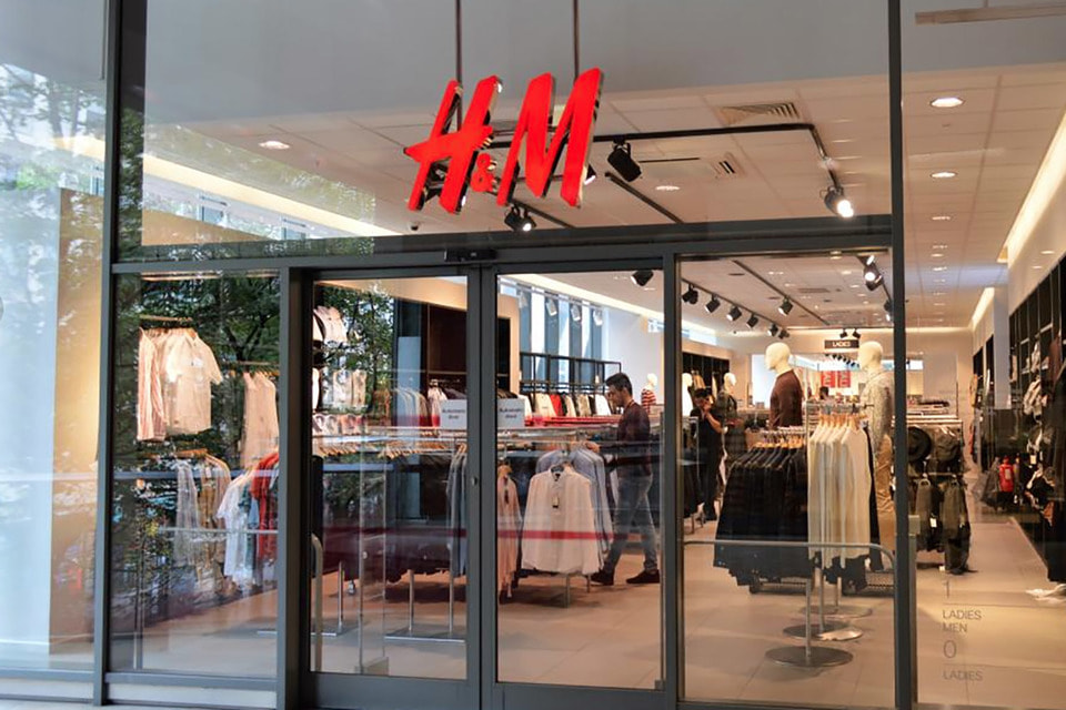  Новая концепция H&amp;M называется Pre-Loved и посвящена подержанной одежде и аксессуарам
