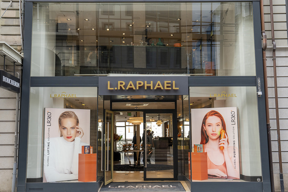 Департамент заботы о волосах L.Raphael был открыт осенью 2023 года 