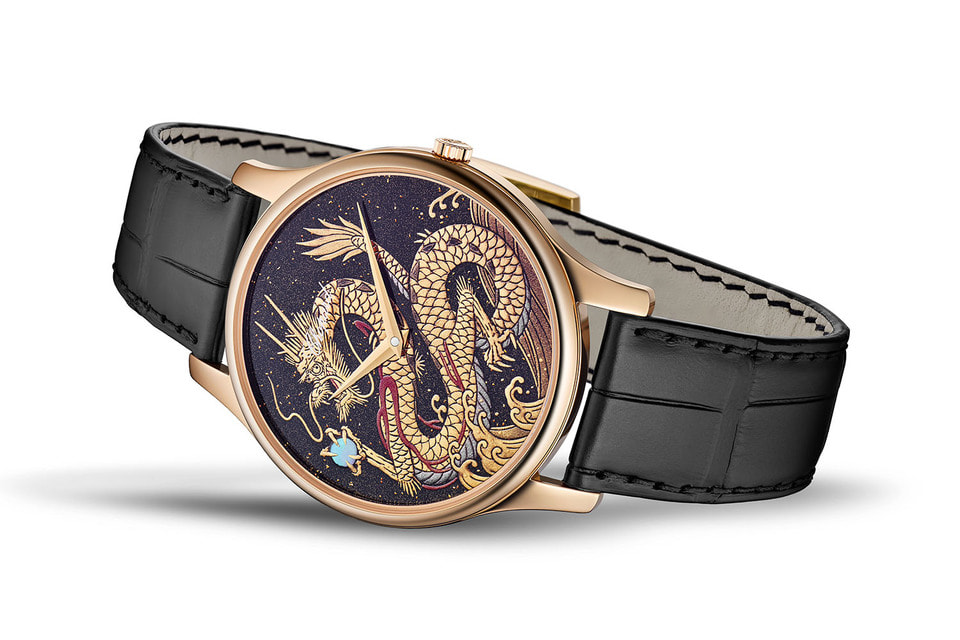 Циферблаты часов Chopard L.U.C. XP Urushi Year of the Dragon изготовлены вручную в технике маки-э