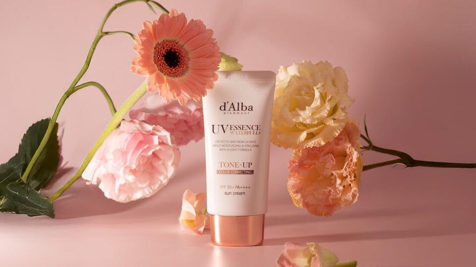 Солнцезащитный крем c осветляющим эффектом Waterfull Tone-Up Sun Cream SPF 50+ PA++++